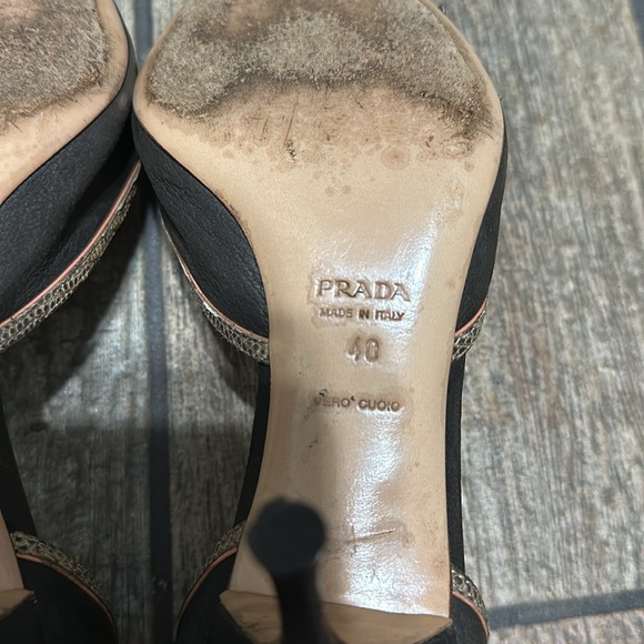 Prada Women’s Sz 40 Prada Brown Leather D'Orsay Pumps - Picture 9 of 12